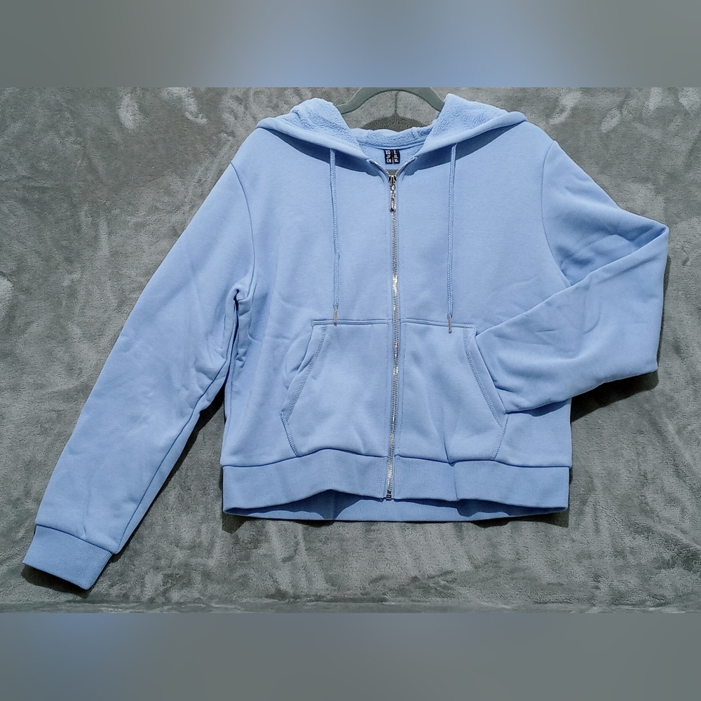 Light Blue cropped Hoodie with Zipper